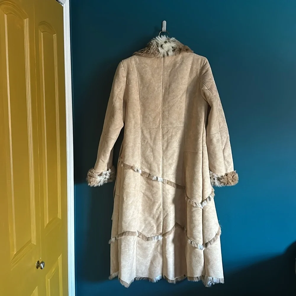 Scandinavian Faux Fur Animal Print Maxi Winter Coat - Picture 8 of 8